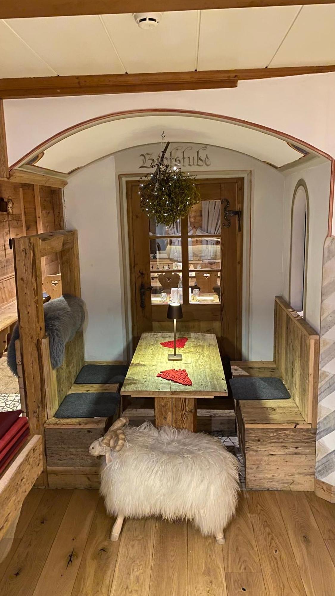Hotel Almhof San Candido Bagian luar foto