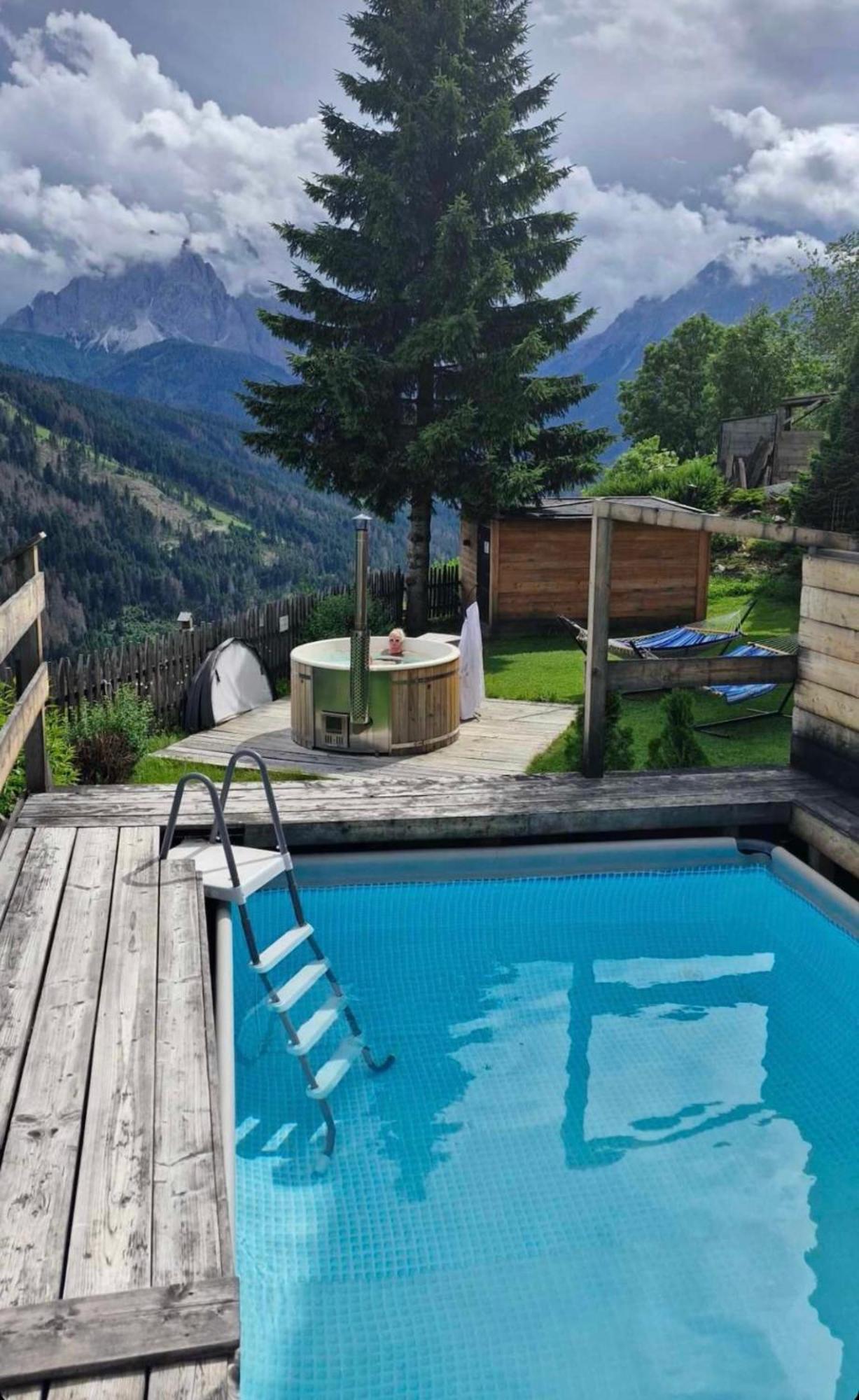 Hotel Almhof San Candido Bagian luar foto